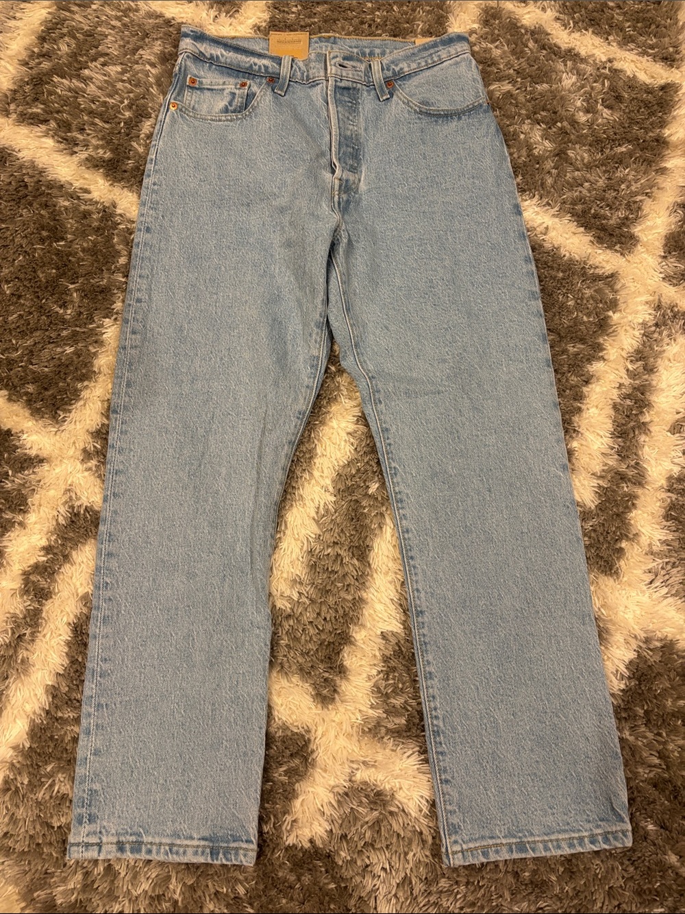 Levi’s 501 original cropped jeans. Light wash. 29x 26 brand new with tags.